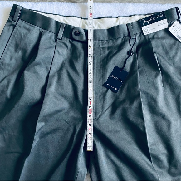 Joseph & Feiss Cuffed Pleated Dress Pants Autosizer Grey Men's Size 44x30 NWT - Picture 8 of 15